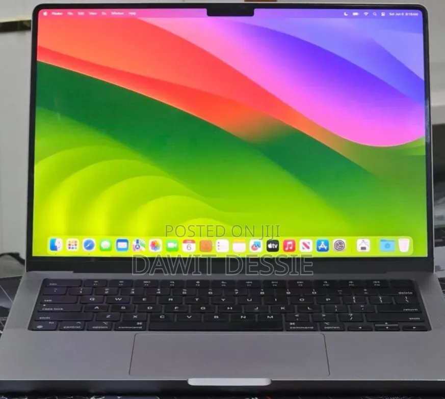 New Laptop Apple MacBook Pro 2023 M3 8GB Apple M3 Pro SSD 512GB
