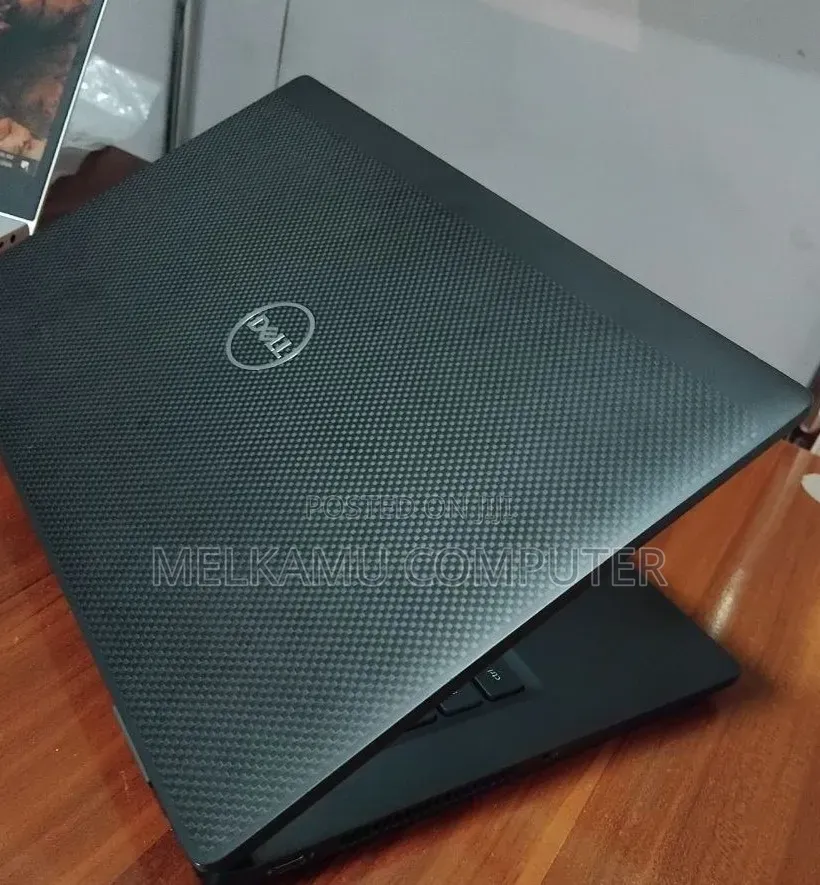 New Laptop Dell Latitude 7420 16GB Intel Core i7 SSD 512GB