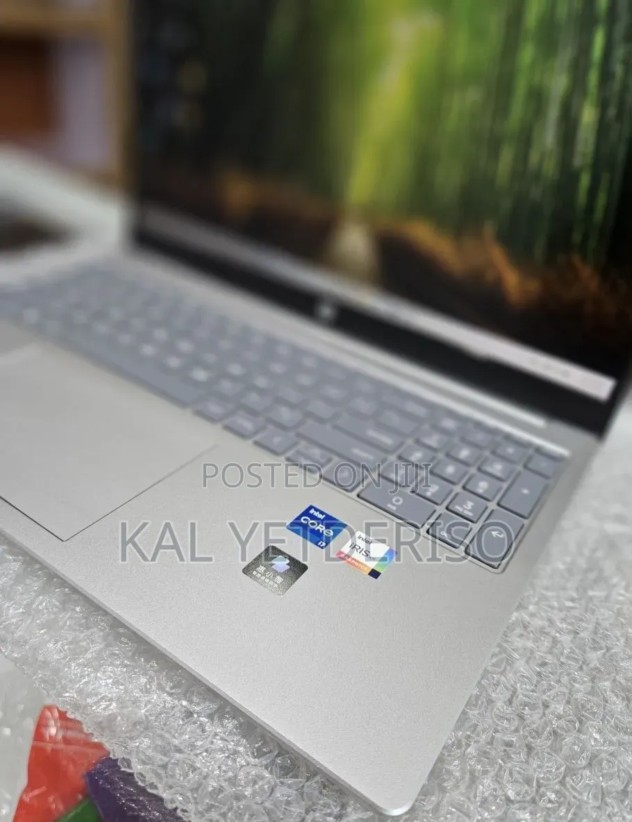 New Laptop HP 16GB Intel Core i7 SSD 1T