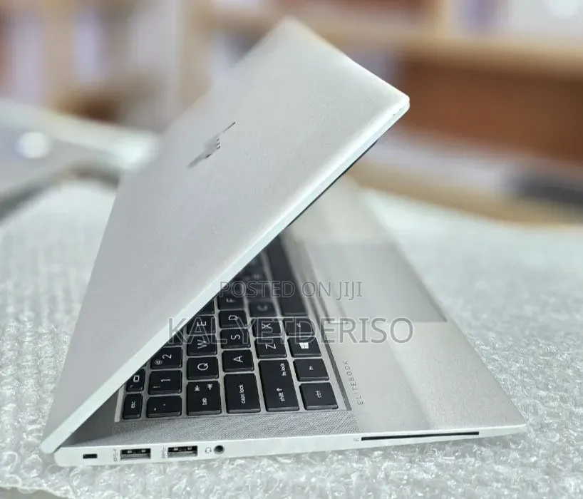 New Laptop HP EliteBook 840 G8 16GB Intel Core i7 SSD 512GB