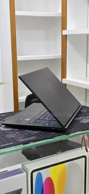 New Laptop HP Omen 16 16GB Intel Core i7 SSD 512GB