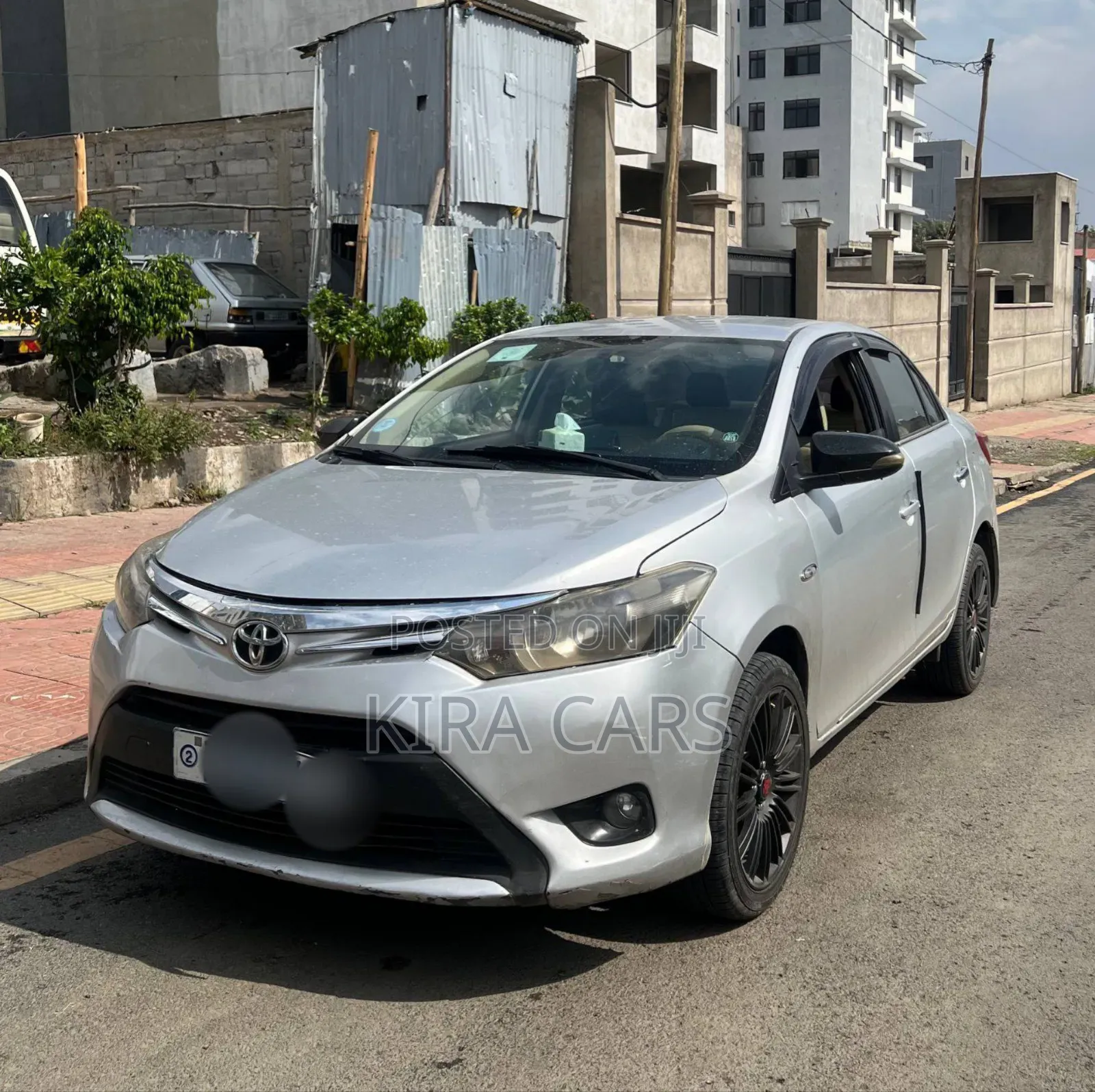 Toyota Yaris 2015 Silver