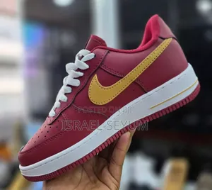 Nike Air Force 1