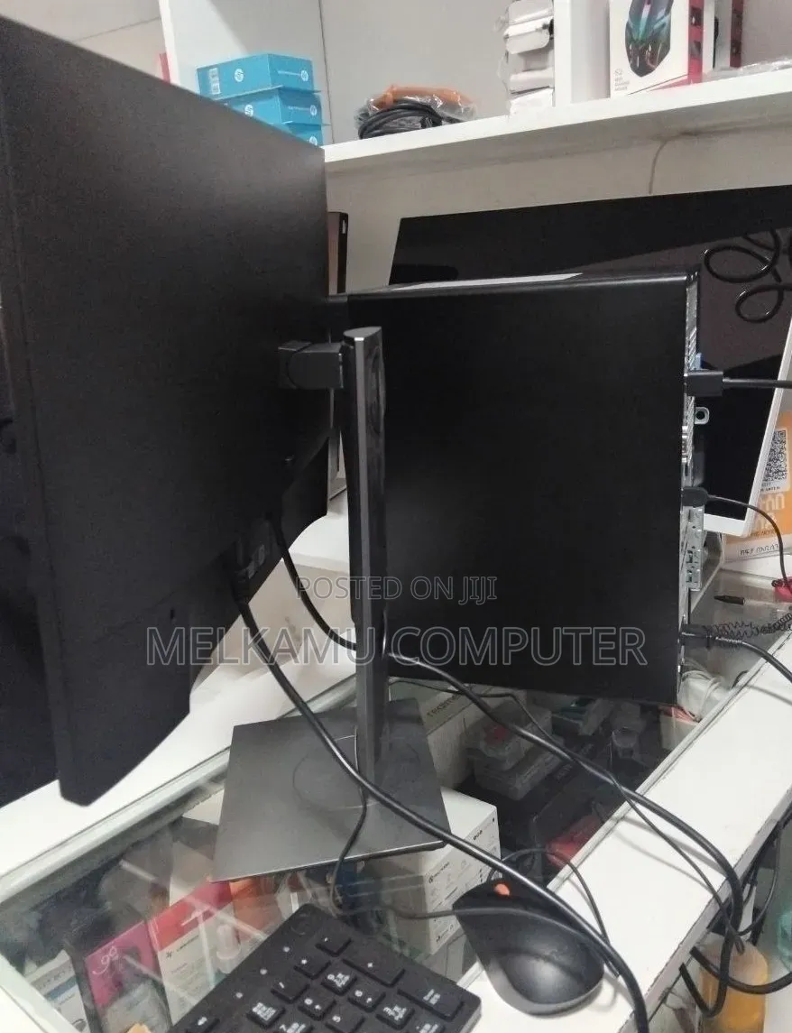 New Desktop Computer Dell Optiplex 7090 12GB Intel Core i7 SSD 1T