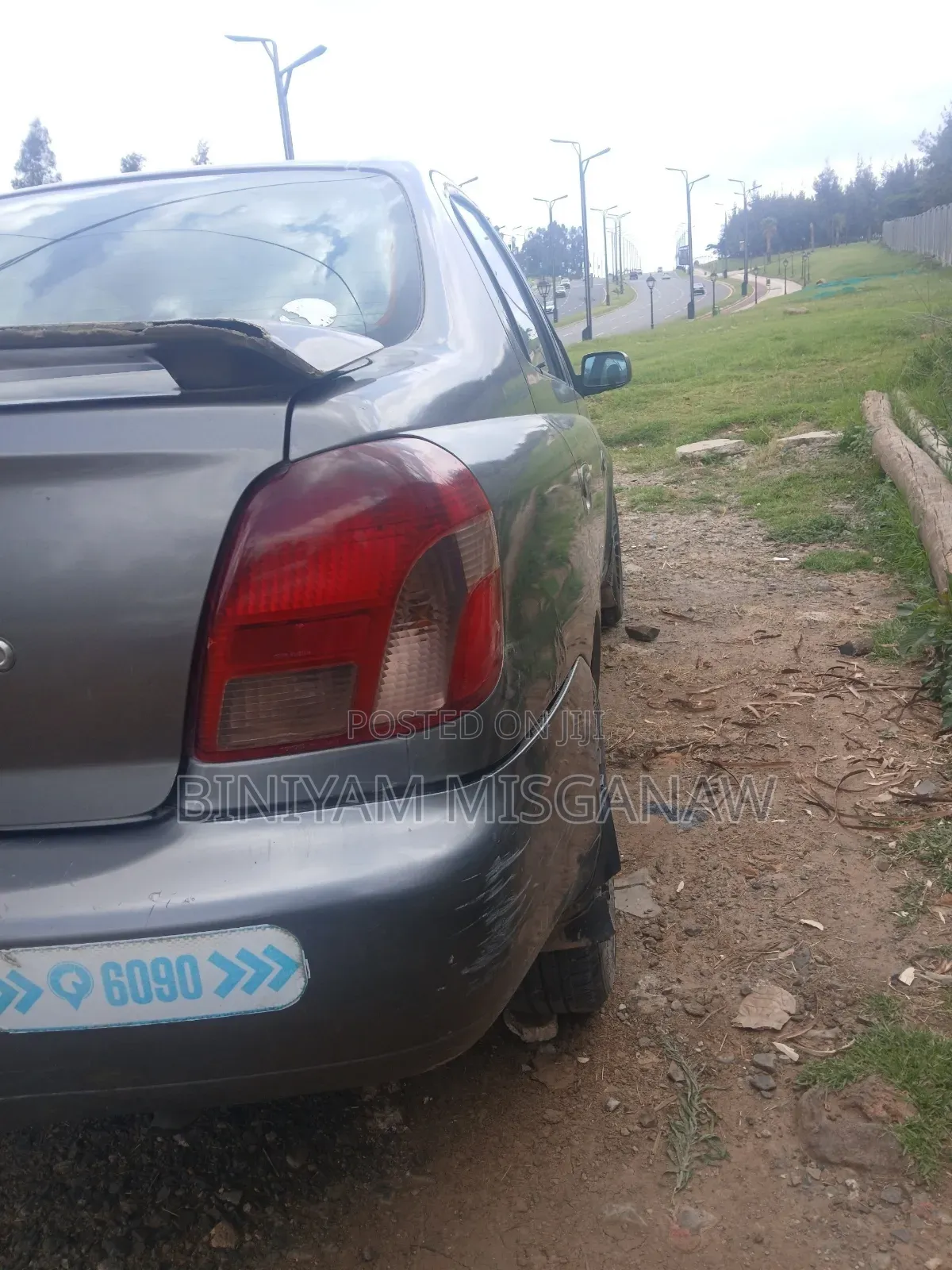 Toyota Platz 2001 Gray