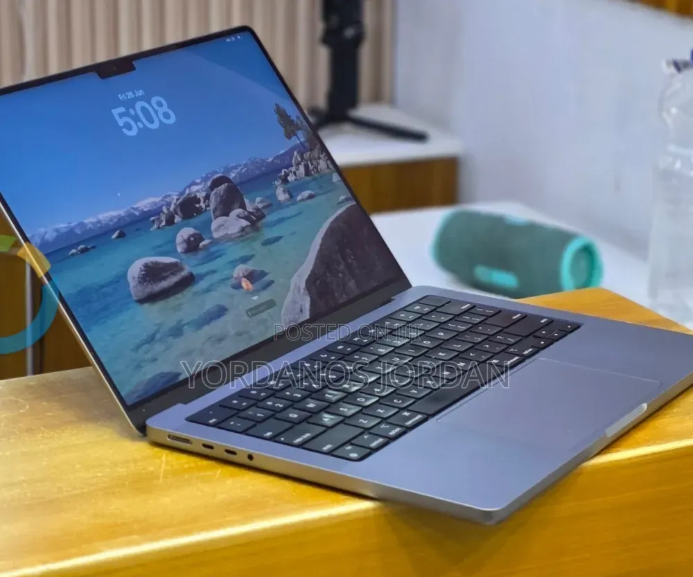 New Laptop Apple MacBook Pro 2021 M1 32GB Apple M1 Pro SSD 512GB