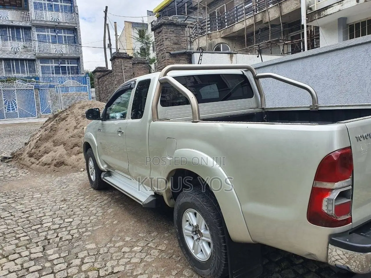 Toyota Hilux 2014 Silver