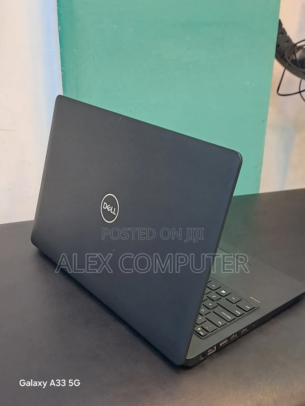 New Laptop Dell Latitude 15 3580 8GB Intel Core i3 SSD 128GB