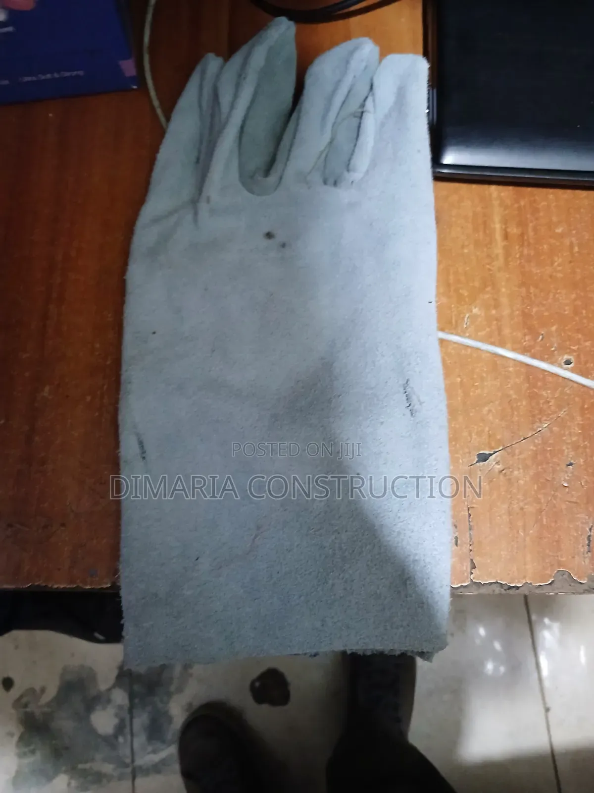 Safety Leather Glove (ፈር ቆዳ ጓንት)