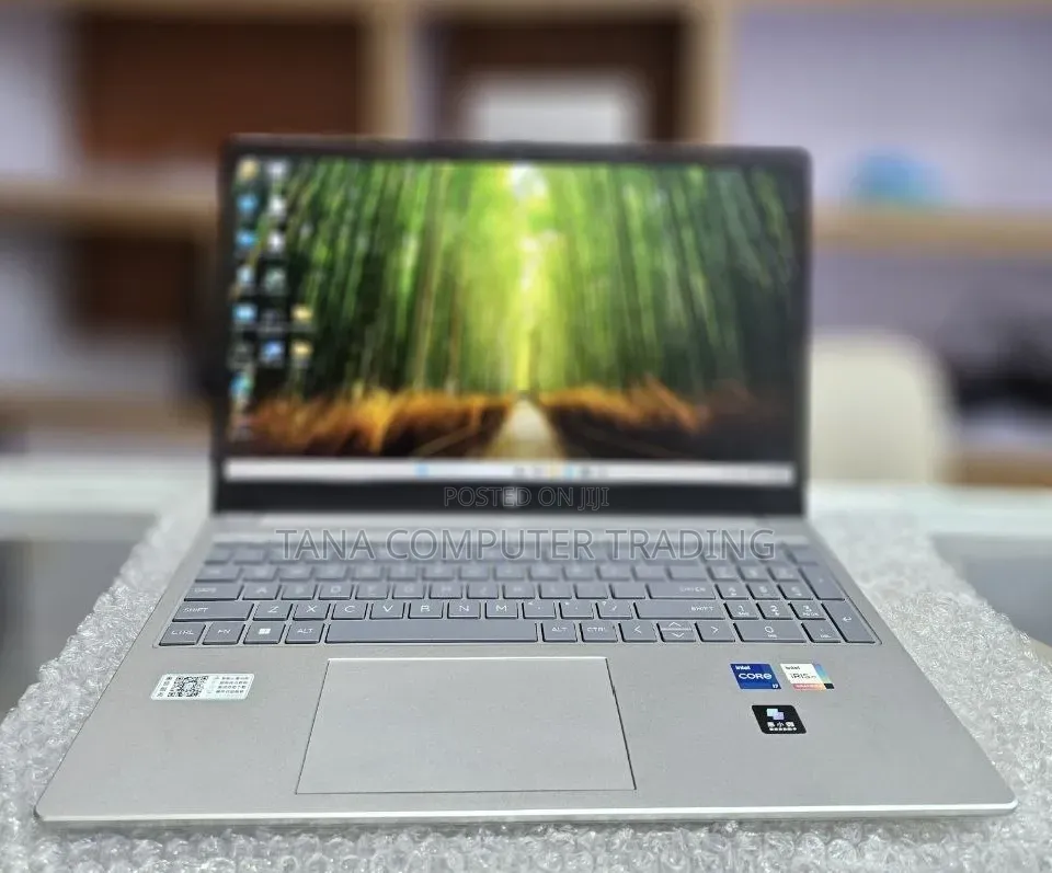 New Laptop HP Stream Notebook 16GB Intel Core i7 SSD 1T