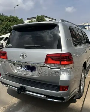 Toyota Land Cruiser 2017 Silver