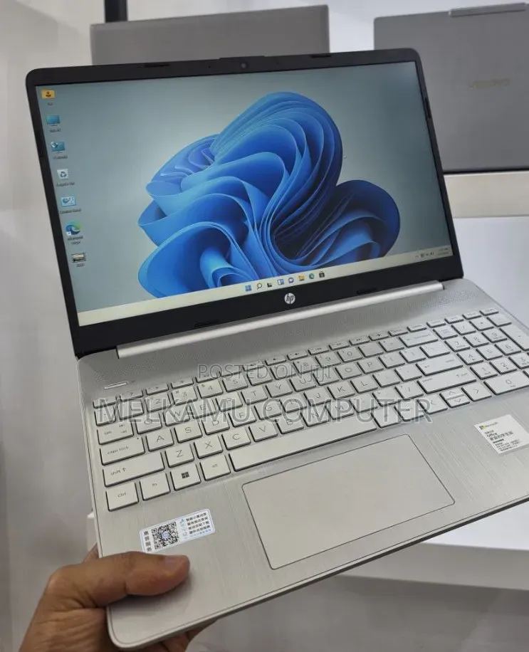 New Laptop HP Stream Notebook 16GB Intel Core i5 SSD 512GB