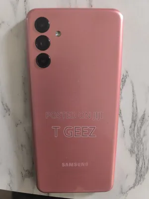 New Samsung Galaxy A04s 64 GB Pink