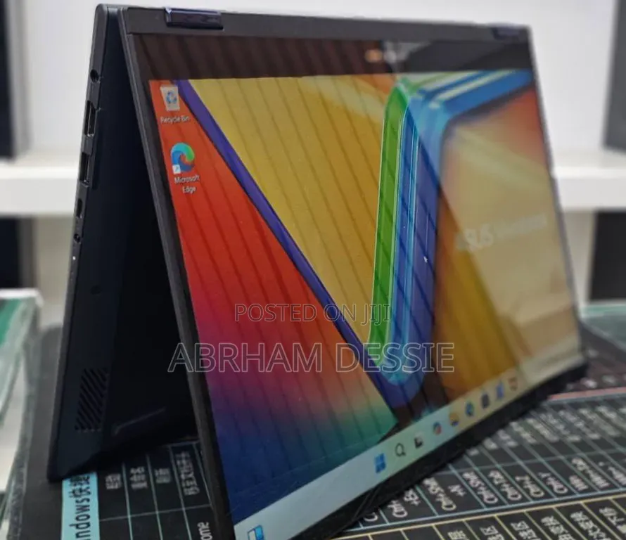 New Laptop HP 16GB AMD Ryzen 7 SSD 512GB