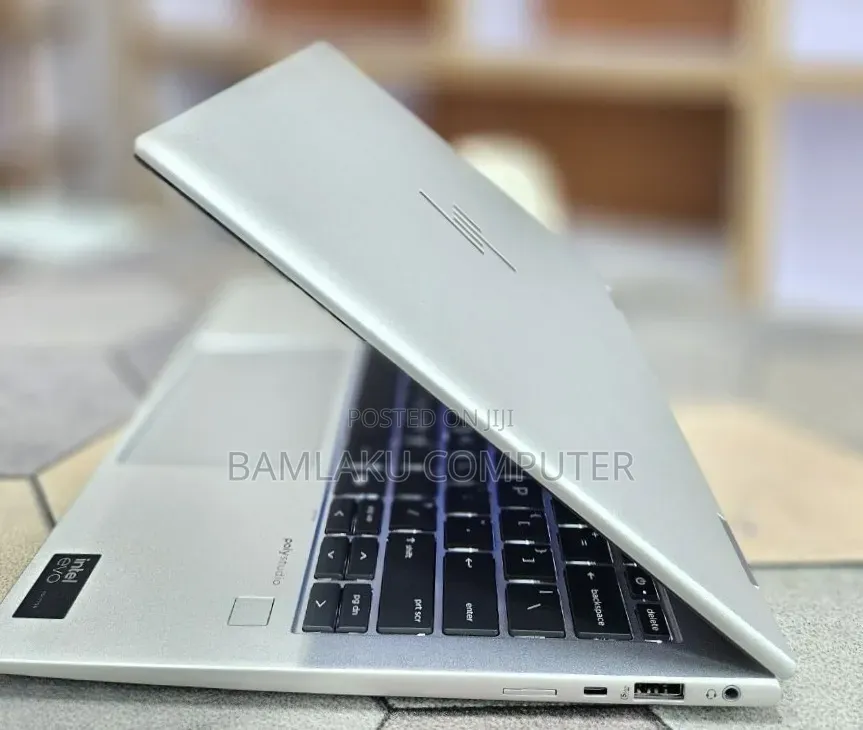 New Laptop HP Elitebook 830 G11 16GB Intel Core Ultra 7 SSD 512GB