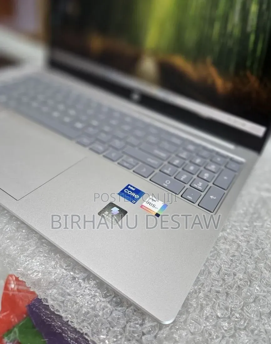 New Laptop HP Stream Notebook 16GB Intel Core i7 SSD 1T