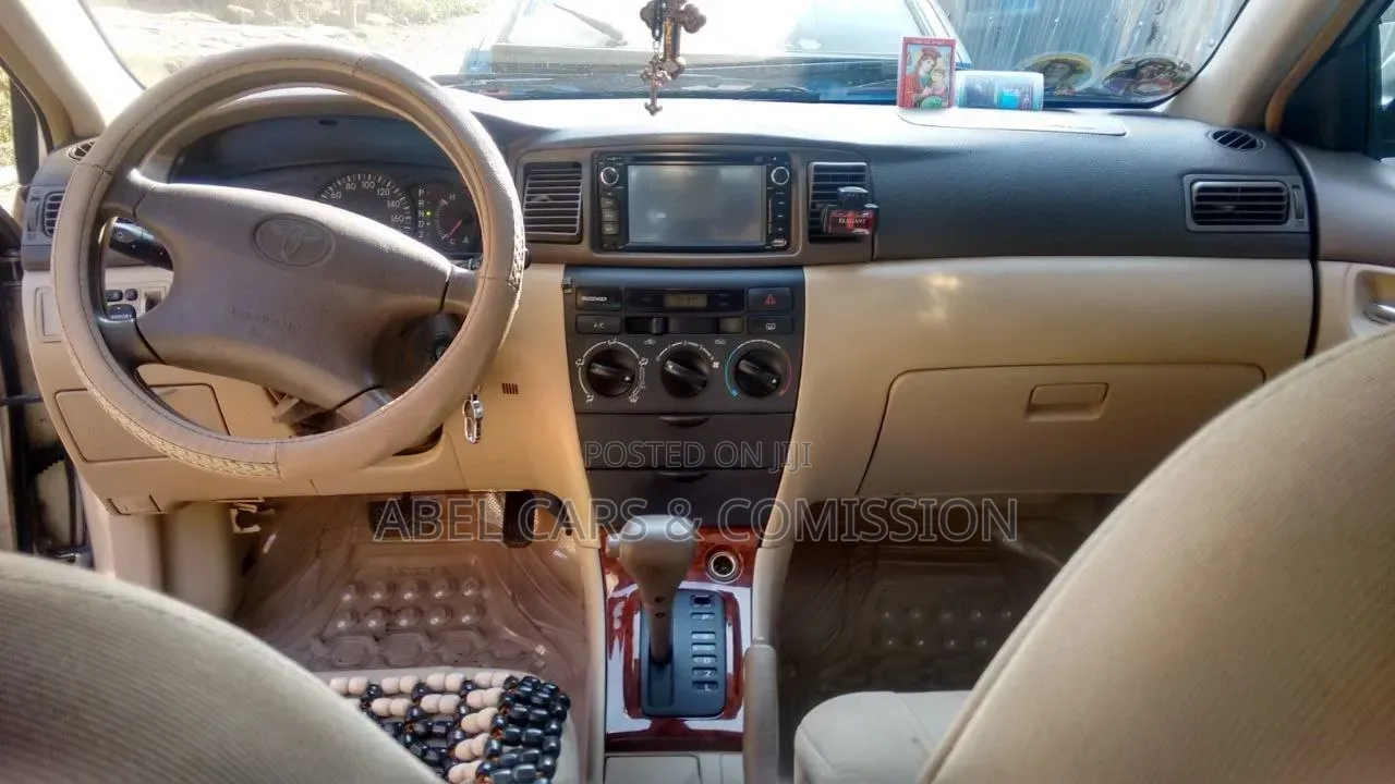 Toyota Corolla 2003 Gold