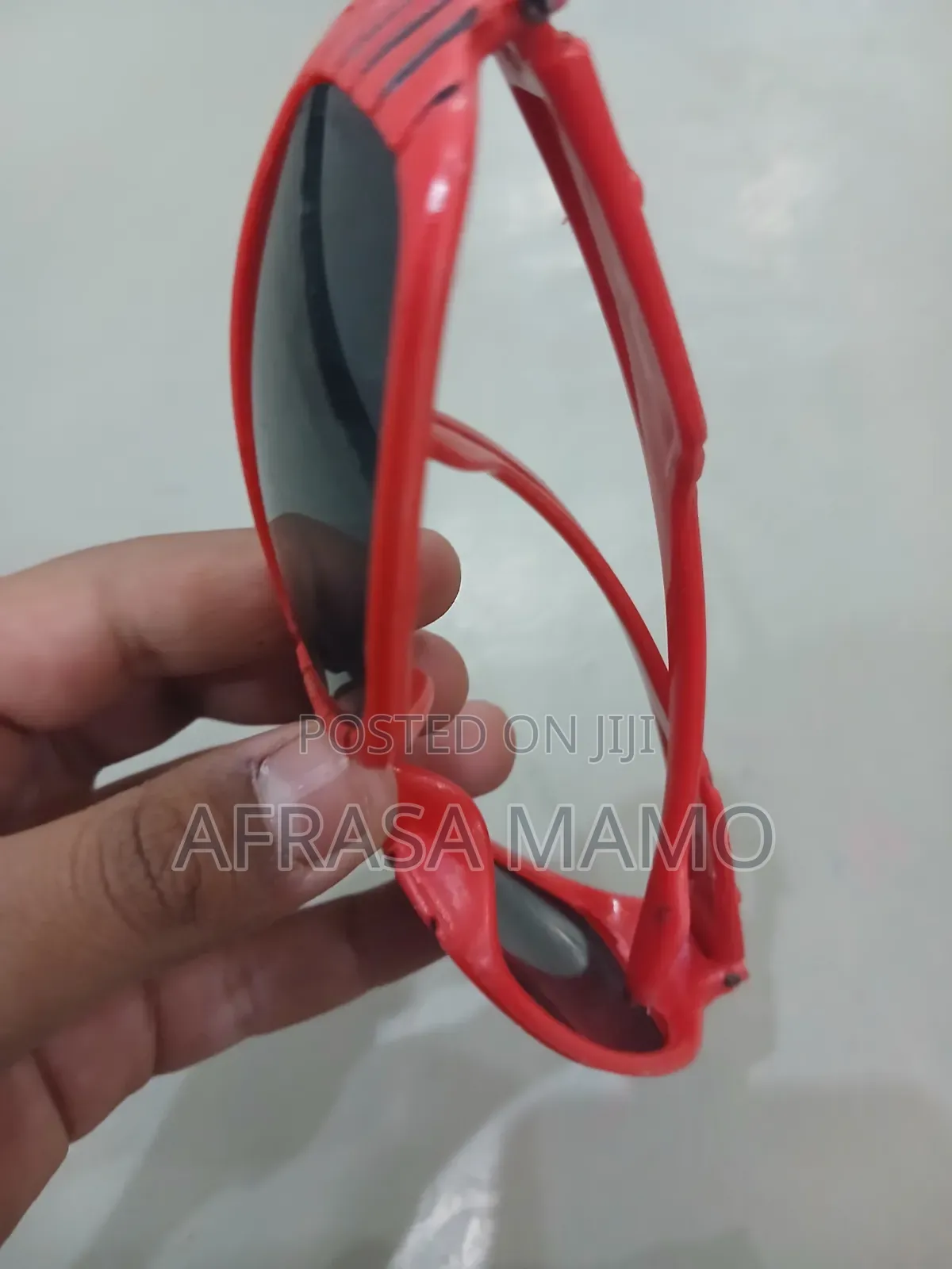 Used Red Glasses Good Qulity