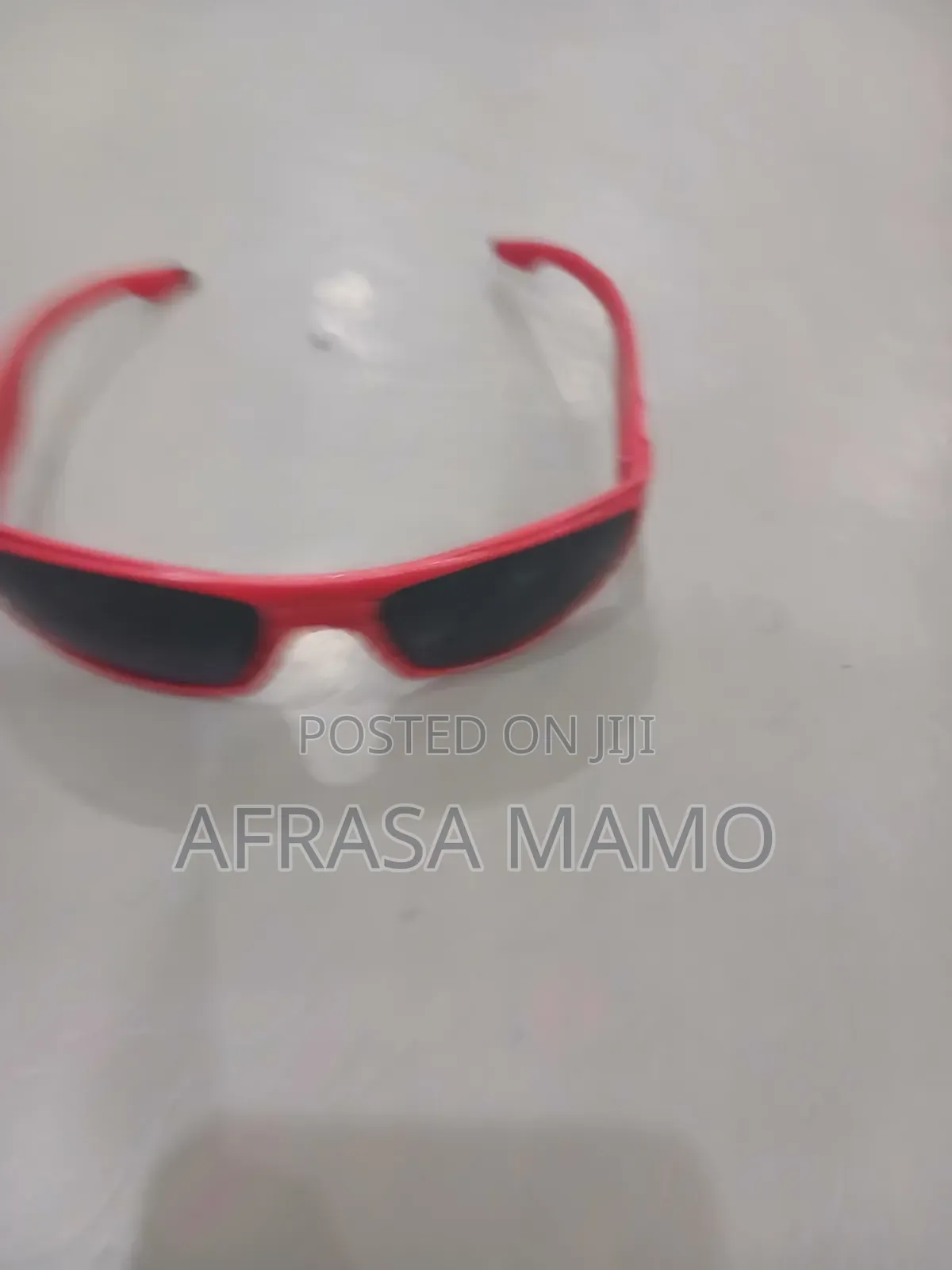 Used Red Glasses Good Qulity