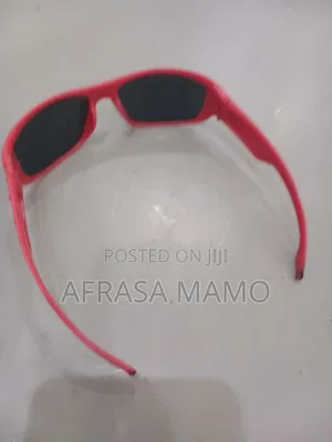 Used Red Glasses Good Qulity