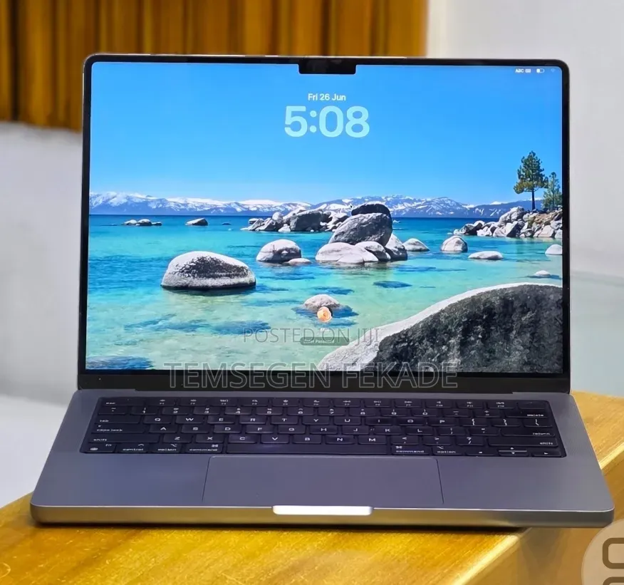 New Laptop Apple MacBook Pro 2020 M1 32GB Apple M1 Pro SSD 512GB
