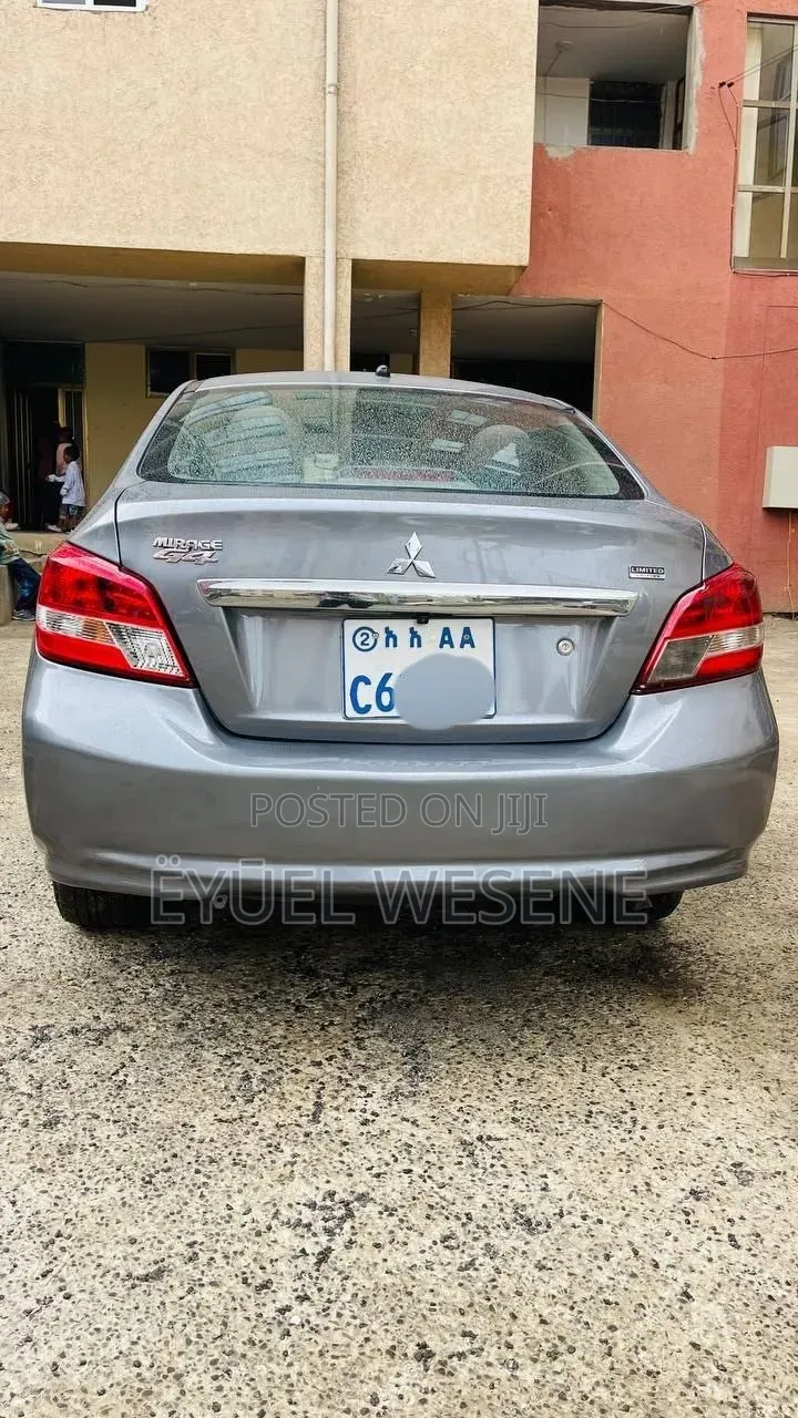 Mitsubishi Attrage 2020 Gray