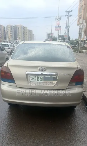 Toyota Platz 2005 Gold