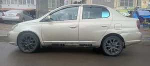 Toyota Platz 2005 Gold