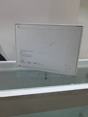 New Laptop Apple MacBook Pro 2024 M4 Pro 48GB Apple M4 Pro SSD 512GB