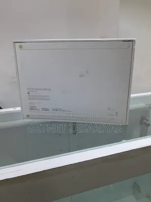 New Laptop Apple MacBook Pro 2024 M4 Pro 48GB Apple M4 Pro SSD 512GB