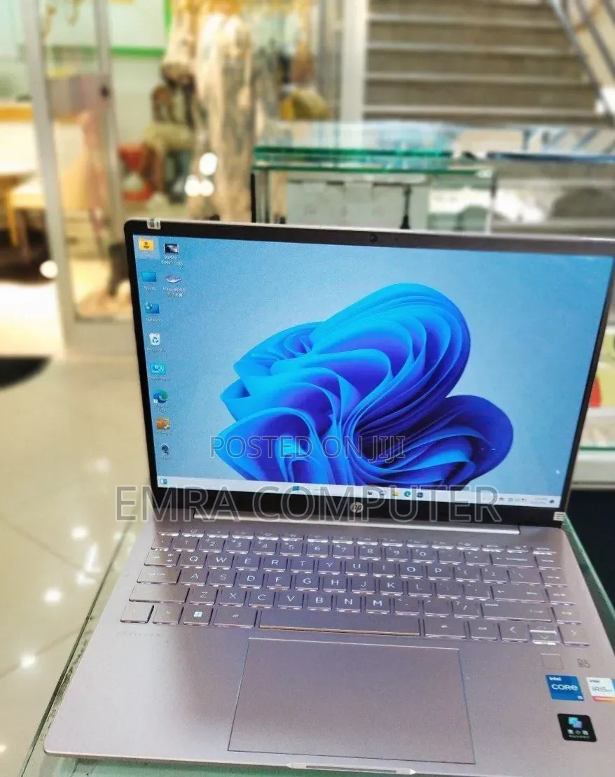 New Laptop HP 16GB Intel Core i5 SSD 512GB
