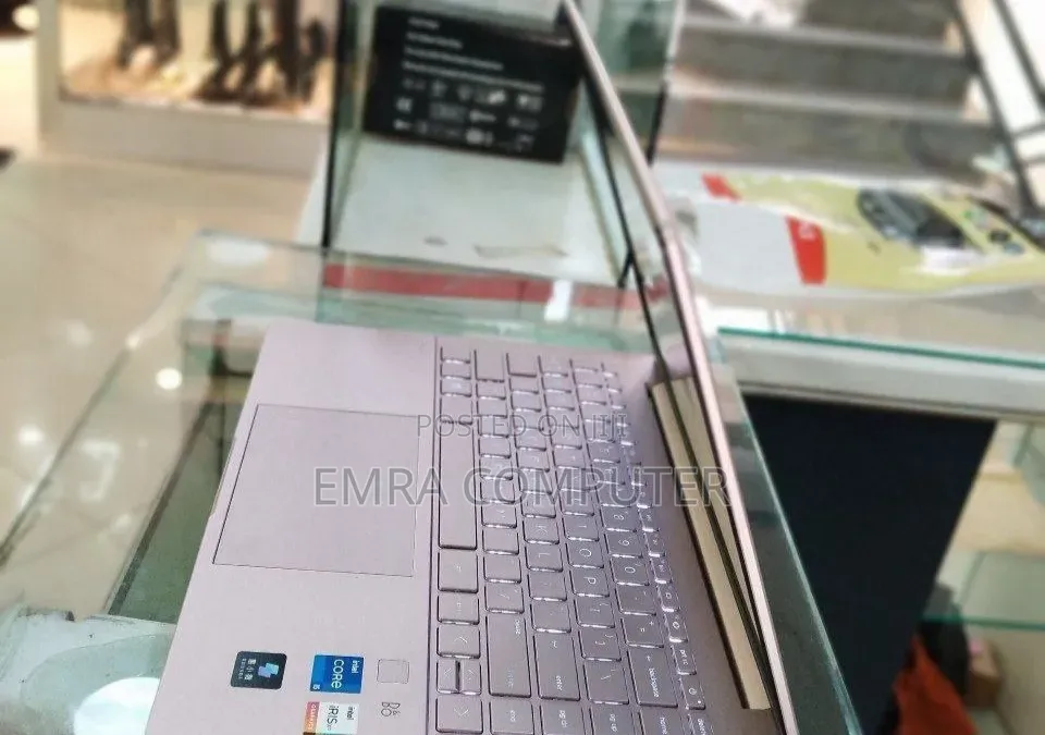New Laptop HP 16GB Intel Core i5 SSD 512GB
