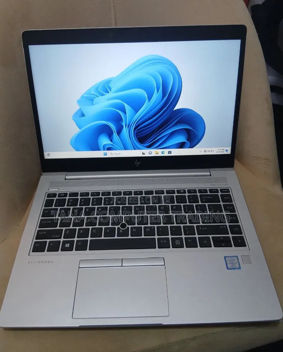 New Laptop HP EliteBook 840 8GB Intel Core i5 SSD 512GB