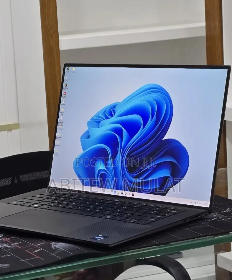 New Laptop Dell Precision 5540 16GB Intel Core i7 SSD 1T