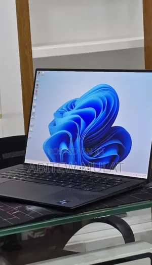 New Laptop Dell Precision 5540 16GB Intel Core i7 SSD 1T