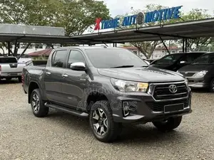 Toyota Hilux Revo Double Cab Deisel 2.8 AWD 2018 Gray
