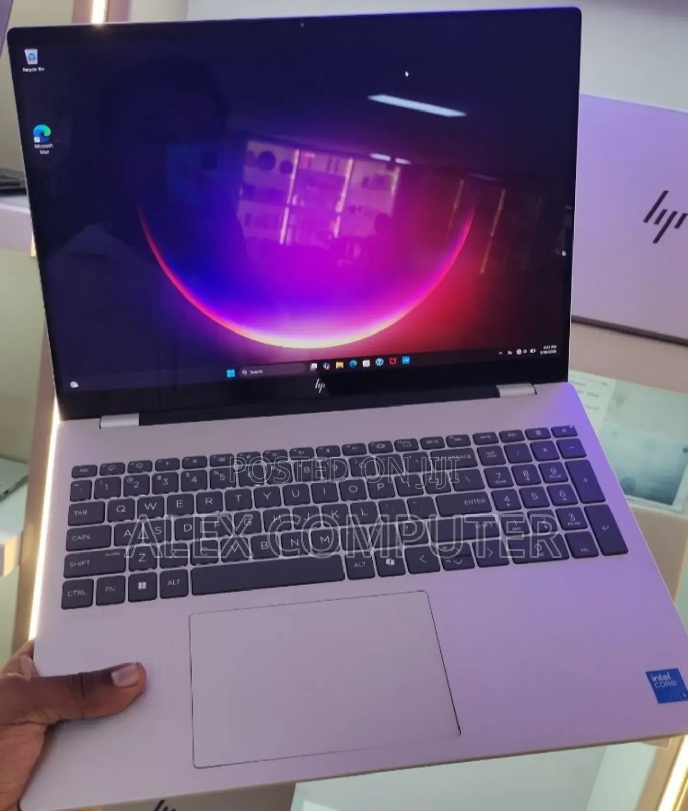 New Laptop HP OmniBook 7 14" 16GB Intel Core i9 SSD 1T