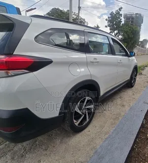 Toyota Rush 2021 White