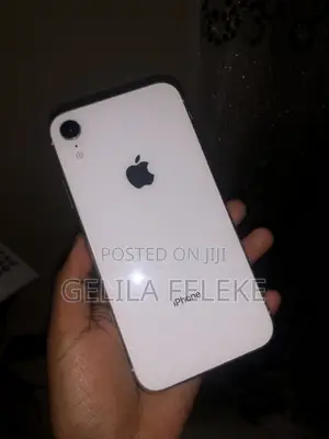 Apple iPhone XR 64 GB White