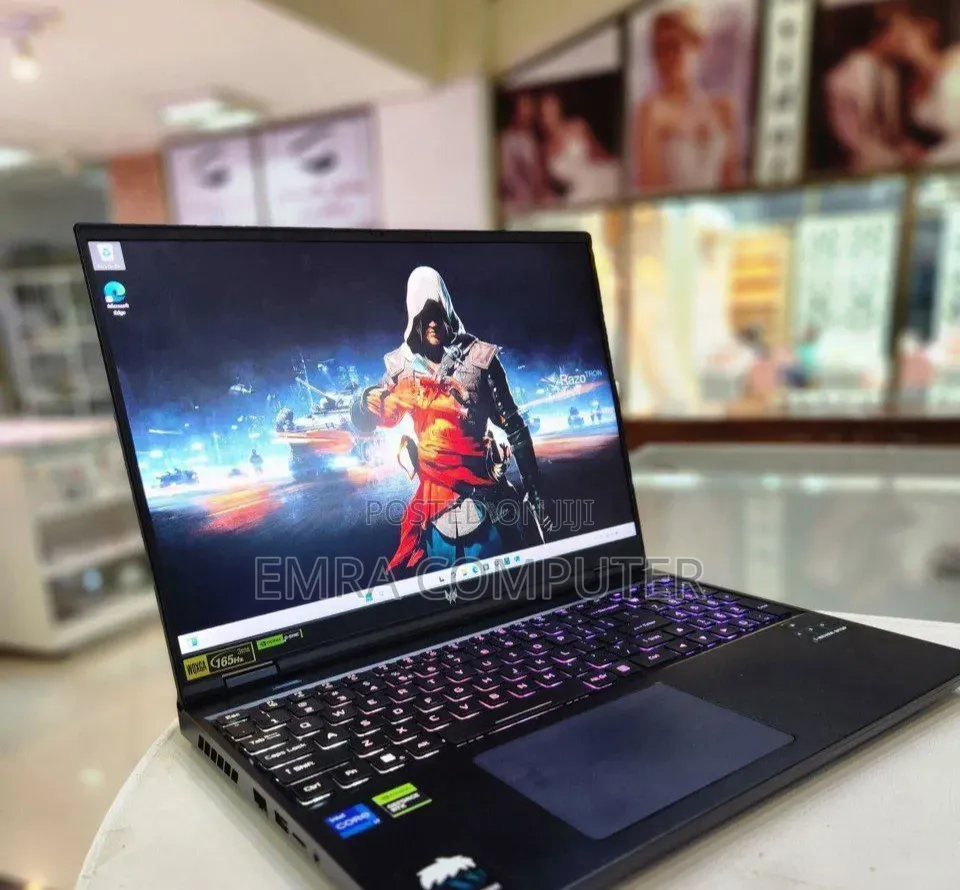 New Laptop Acer Predator Helios 300 16GB Intel Core i7 SSD 1T
