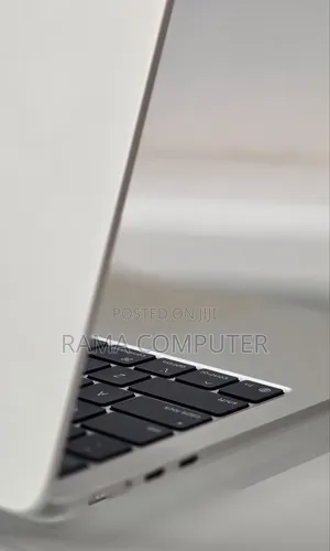 New Laptop Apple MacBook Air 2025 M4 16GB Apple M4 SSD 256GB