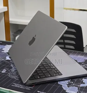 New Laptop Apple MacBook Pro 2023 M3 8GB Apple M3 SSD 512GB