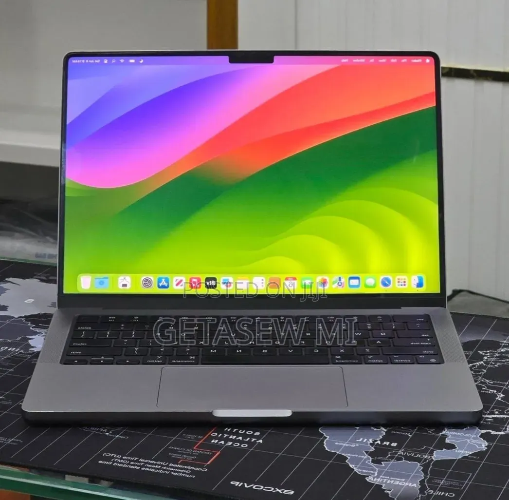 New Laptop Apple MacBook Pro 2023 M3 8GB Apple M3 SSD 512GB