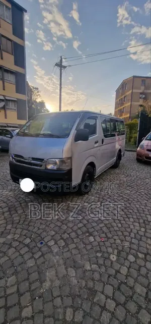 Toyota HiAce 2008 Silver