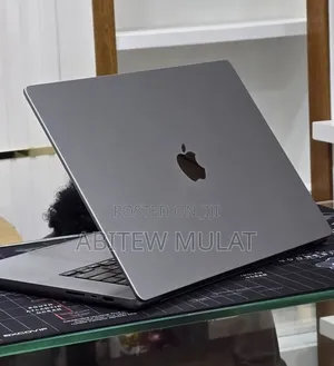 New Laptop Apple MacBook Pro 2021 M1 32GB Apple M1 Pro SSD 512GB
