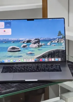 New Laptop Apple MacBook Pro 2021 M1 32GB Apple M1 Pro SSD 512GB