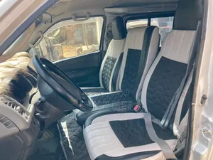 Toyota HiAce 2008 Silver