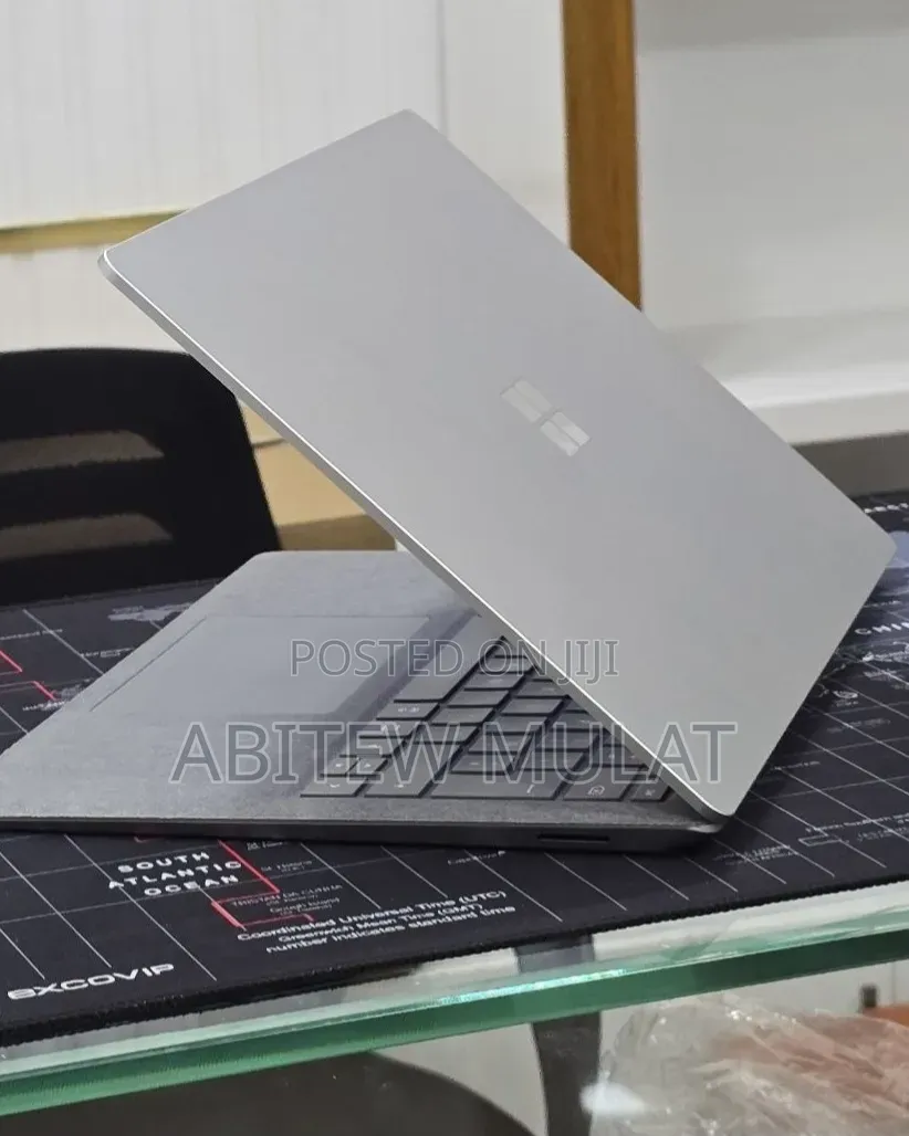 New Laptop Microsoft Surface Laptop 3 16GB Intel Core i7 SSD 512GB