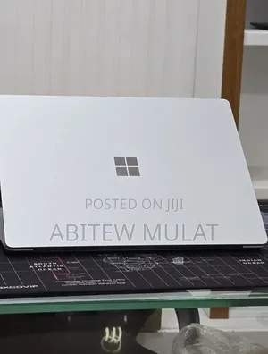 New Laptop Microsoft Surface Laptop 3 16GB Intel Core i7 SSD 512GB