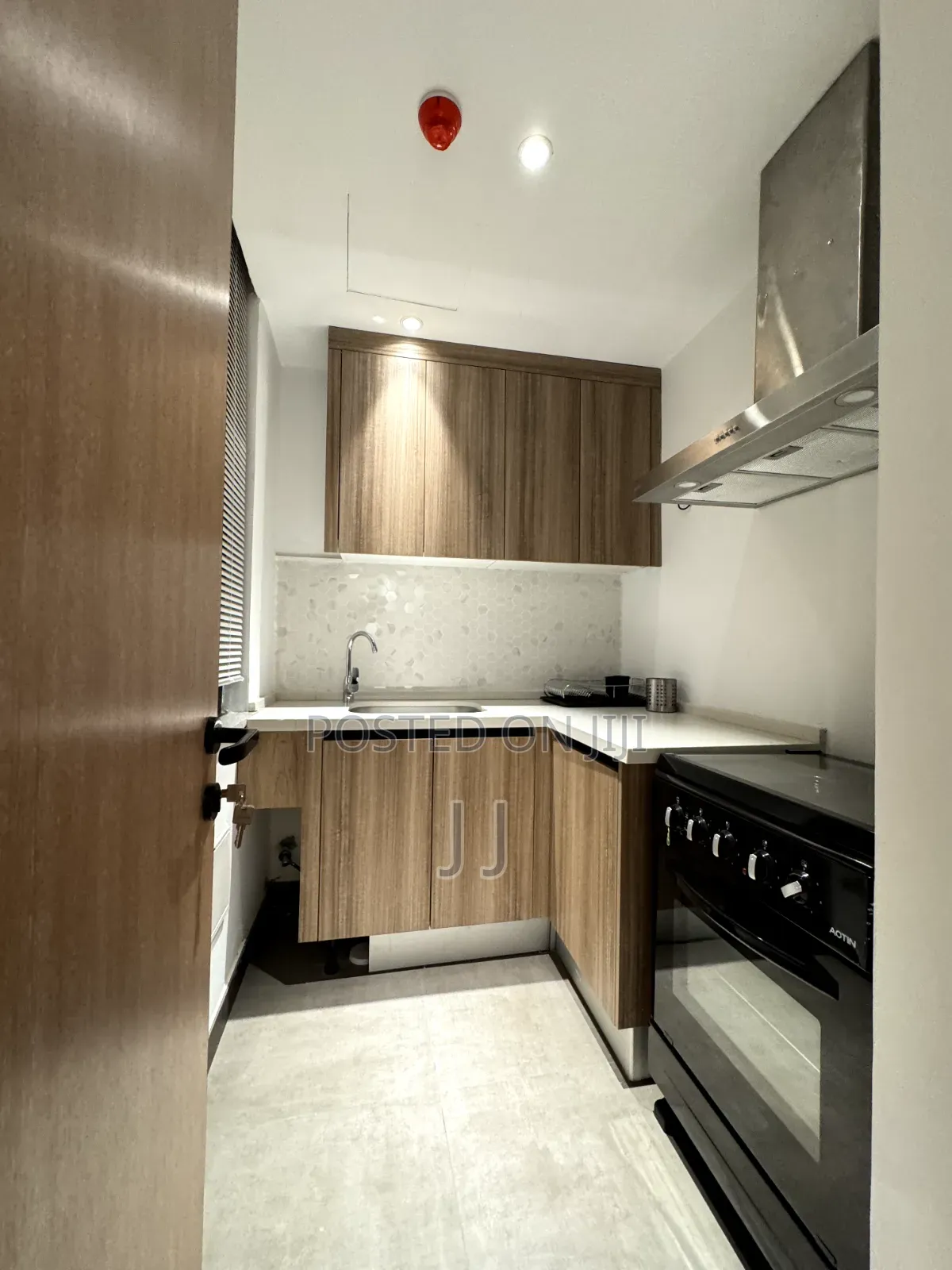 Furnished 3bdrm Apartment in Kirkos for rent
